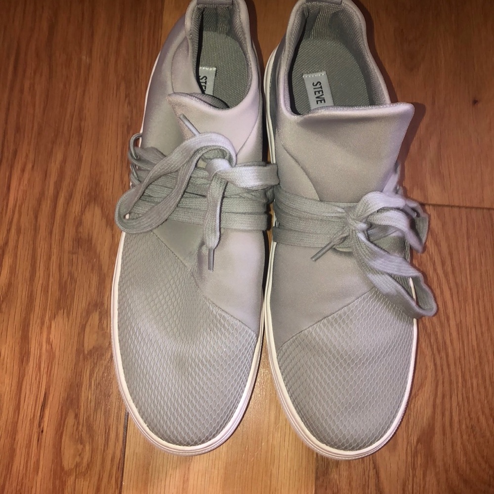 Steve Madden Sneakers